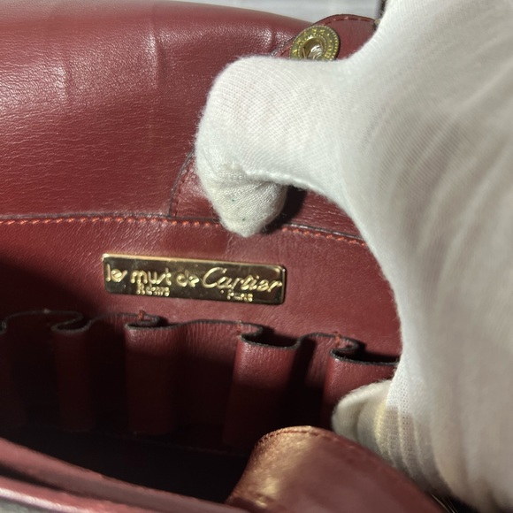 GUC Cartier Must de Cartier Crossbody - Picture 9 of 10
